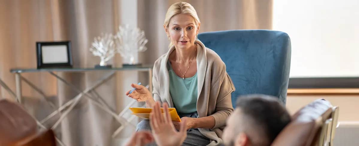 Kto przepisuje leki na depresję? Poznaj specjalistów i ich rolę